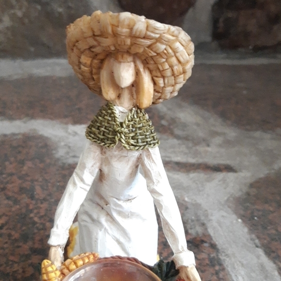 Autum Harvest Figurine - Picture 4 of 4